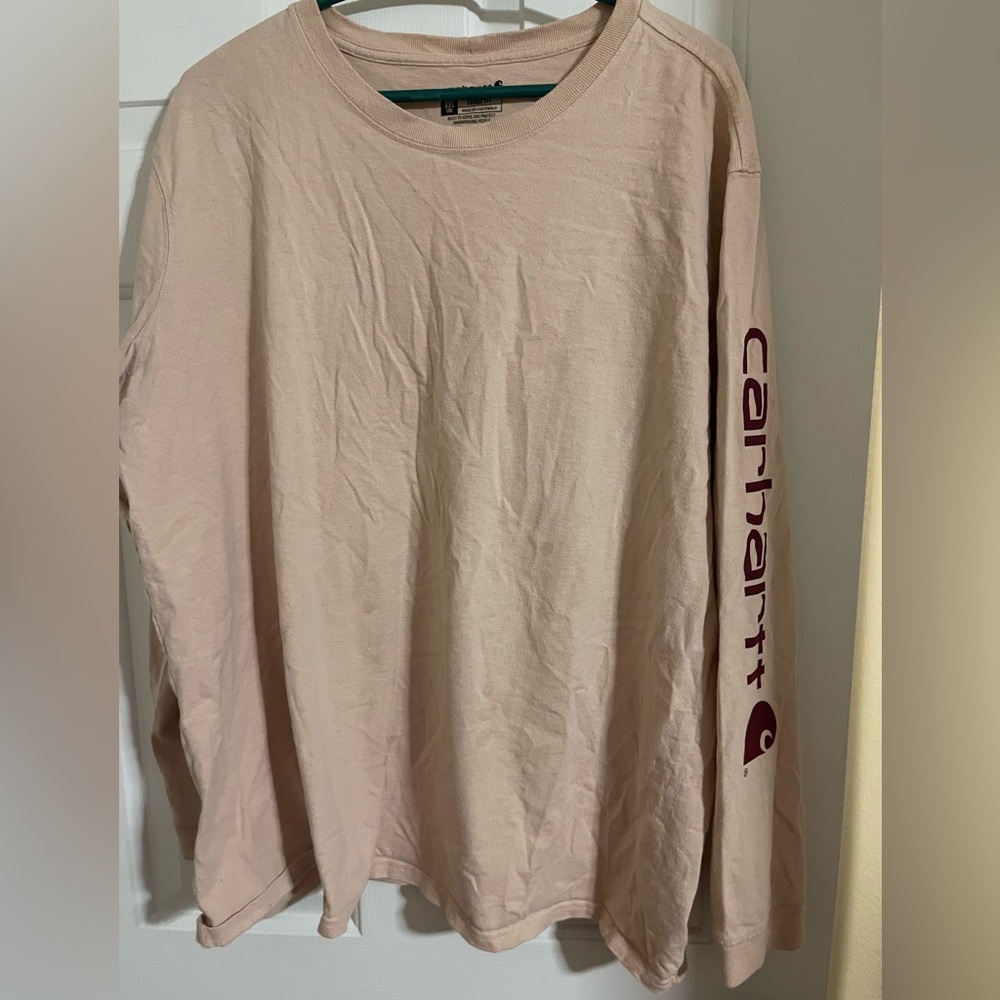 Women’s Carhartt shirt